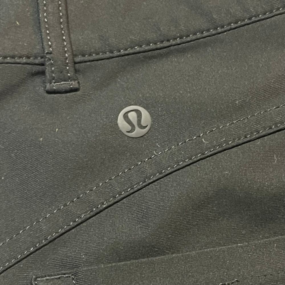 Lululemon Women’s Size 4 Black 5 Pocket Stretch Pants Straight Leg